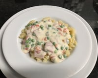 Macarrão com molho branco rápido