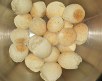 Pão de queijo mineiro