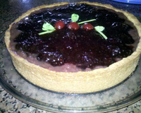 Torta de cream cheese com geleia de jabuticaba