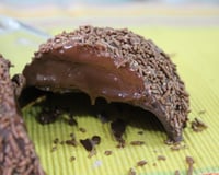 Ovo de Páscoa recheado de brigadeiro