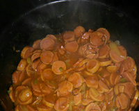 Salsicha ao molho simples e fácil