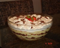 Pavê de chocolate com morangos