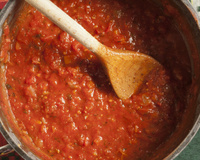 Molho de tomate da Paola Carosella é ótimo para um jantar rápido e gostoso: aprenda já a receita!