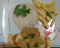 Panquecas de carne moída com creme de milho