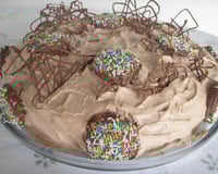 Bolo mousse de chocolate e mousse de beijinho