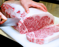 Comida que pesa no bolso: os alimentos mais caros do mundo incluem carne gourmet, café de origem inusitada e ninho de pássaro