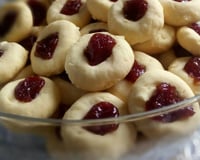 Biscoitinhos amanteigados com goiabada