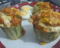 Abobrinha recheada com carne moída