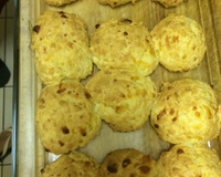 Pão de queijo de araruta