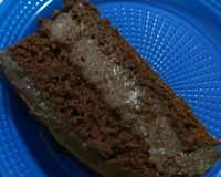 Bolo de chocolate com nozes