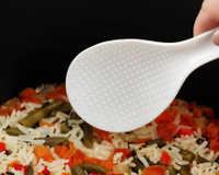 Quase ninguém percebe, mas os pontinhos da colher de arroz têm uma função muito útil na cozinha