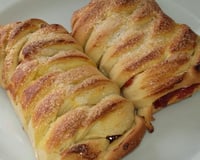 Pão recheado com goiabada