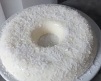 Pudim de maria-mole de coco