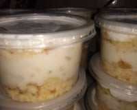 Bolo de pote (creme com abacaxi e com morango)