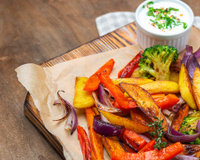 Aprenda a preparar um mix de vegetais crocante na airfryer em apenas 20 minutos: ao passo a passo