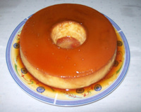 Pudim de leite com coco