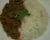Carne picada com arroz branco