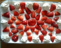 Merengue de morango com suspiro