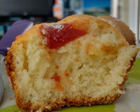 Bolinho de iogurte com goiabada