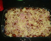 Macarrão de forno com presunto e queijo