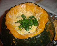 Camarão na moranga com catupiry