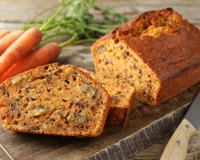 Bolo de cenoura saudável no liquidificador: sem farinha, sem açúcar e pronto em poucos minutos