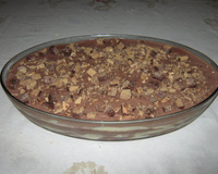 Torta de bolacha com bombons e café