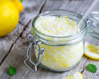 Sal cítrico: transforme a casca de frutas em um tempero surpreendente