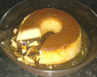 Pudim na panela de pressão elétrica