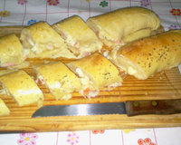 Pão salgado recheado