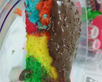 Bolo arco-íris