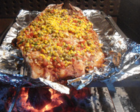 Peixe assado na grelha