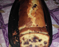 Bolo de laranja com gotas de chocolate