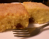 Bolo de fubá com goiabada