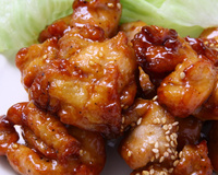 Pare já de comer filé de frango sem graça! Faça essa receita de frango com shoyu agridoce para variar o cardápio