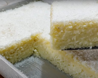 Nem ovo, nem fermento: bolo de tapioca com cocada mole é a receita mais fácil e surpreendente que você vai ver hoje