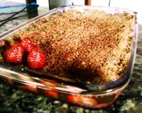 Mousse de chocolate meio amargo com morango