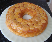 Bolo de banana de frigideira fácil para variar o café da manhã ou o lanche da tarde. Veja a receita!