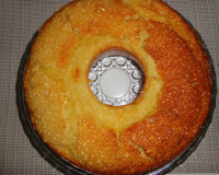 Bolo de milho feito com cuscuz