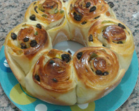 Rosca de frutas cristalizadas com uva passas