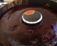 Bolo de chocolate com calda durinha