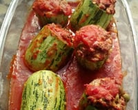 Abobrinha recheada com carne moída