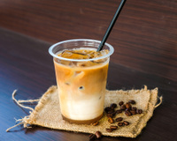 Café gelado feito do jeito perfeito para não ficar aguado: aqui estão os segredos de barista para a bebida de verão