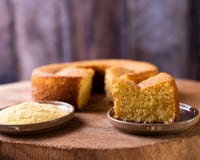 Bolo de bagaço de milho verde