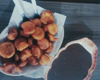 Bolinho de chuva com brigadeiro