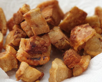 Receita de torresmo crocante sem óleo e muita proteína: o petisco que cabe em qualquer dieta