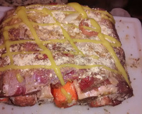 Contra-filé recheado com mostarda e creme de cebola