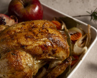 Depois que descobri esse recheio, nunca mais comprei frango assado na padaria para o almoço de domingo