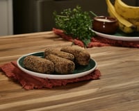 Croquete de banana com carne-seca
