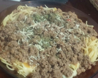 Macarrão com carne moída